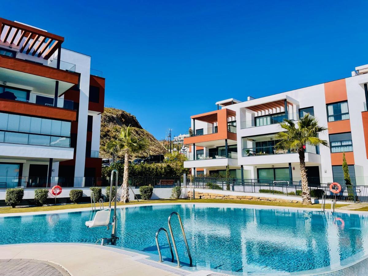 Luxury 3 Bedroom Apartment 300M From The Beach Fuengirola Exterior foto